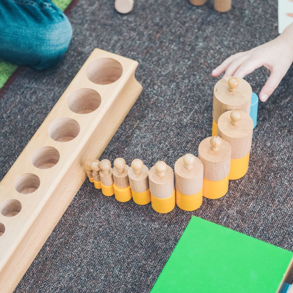 cilindros de boton montessori