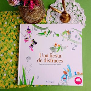 una fiesta de disfraces